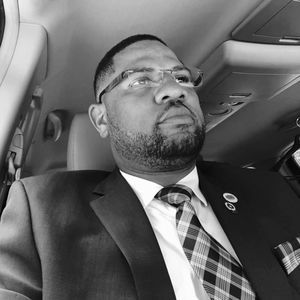 Meet your Posher, Charvis